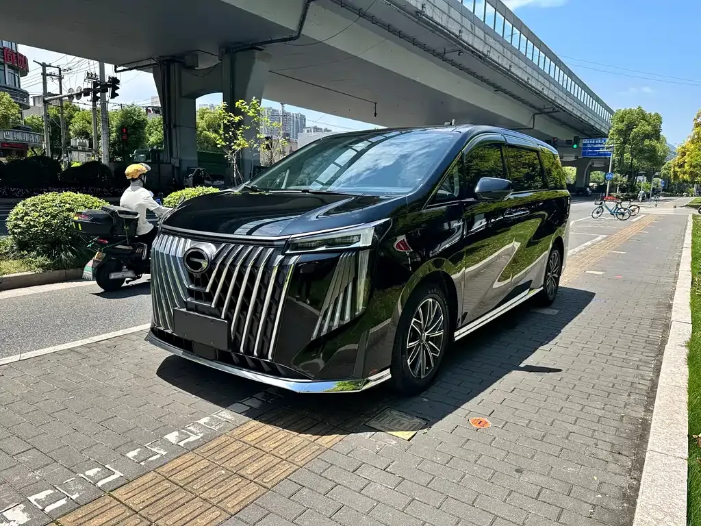 GAC Motor Trumpchi M8 — фото 10