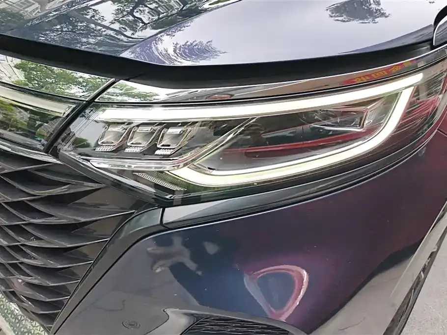 Roewe iMAX8 — фото 7
