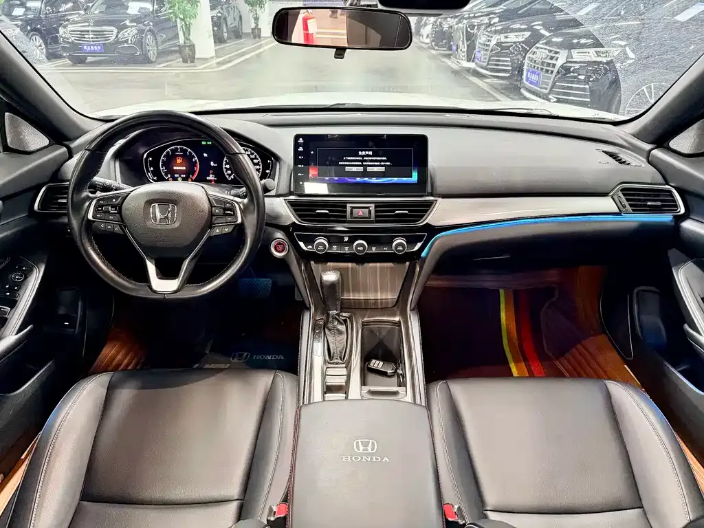 Honda Inspire — фото 10