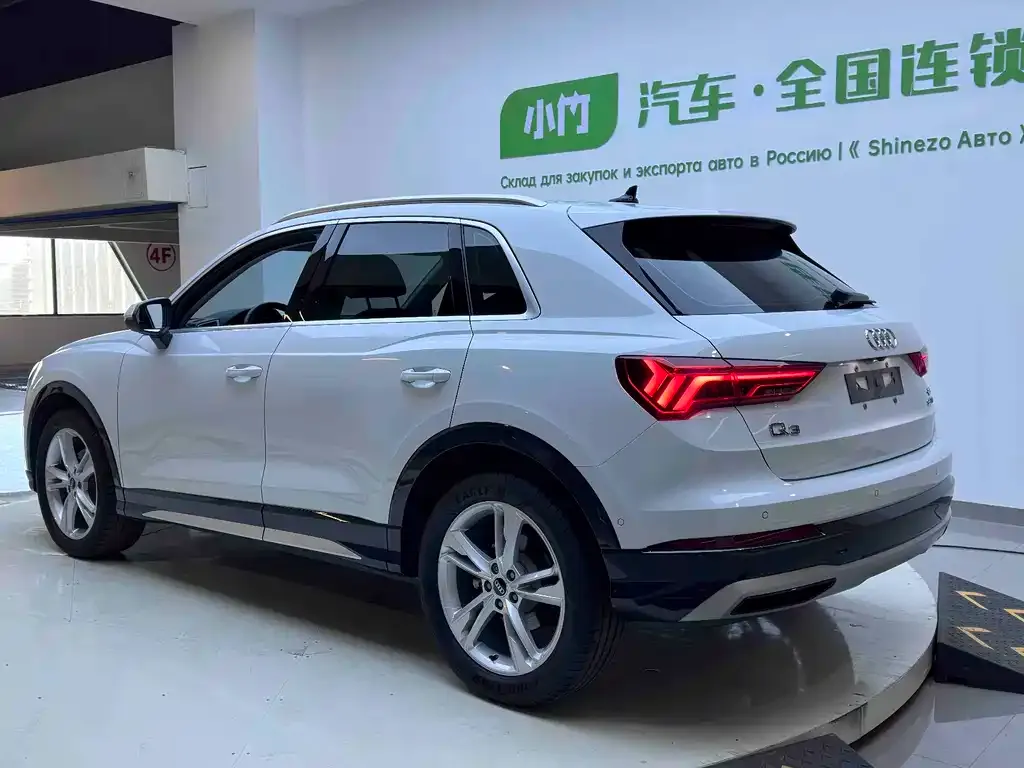 Audi Q3 — фото 6