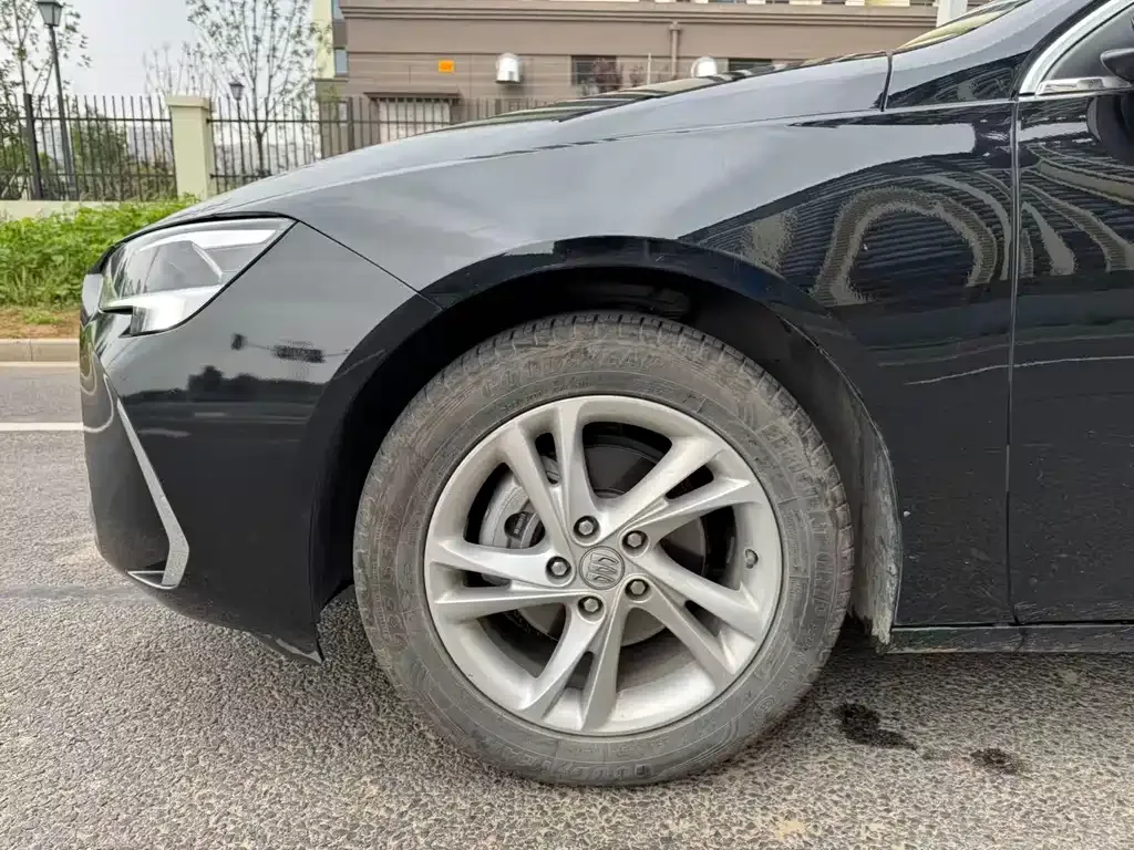 Buick Regal — фото 7
