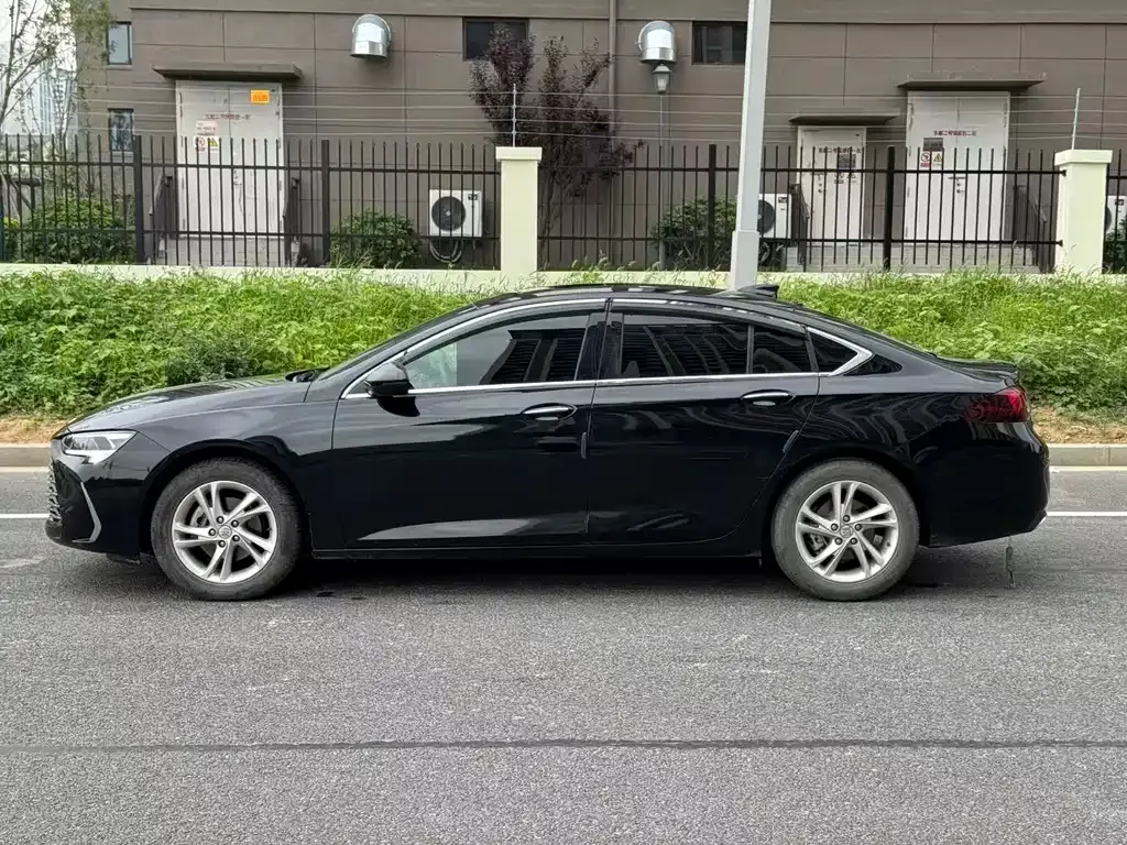 Buick Regal — фото 8