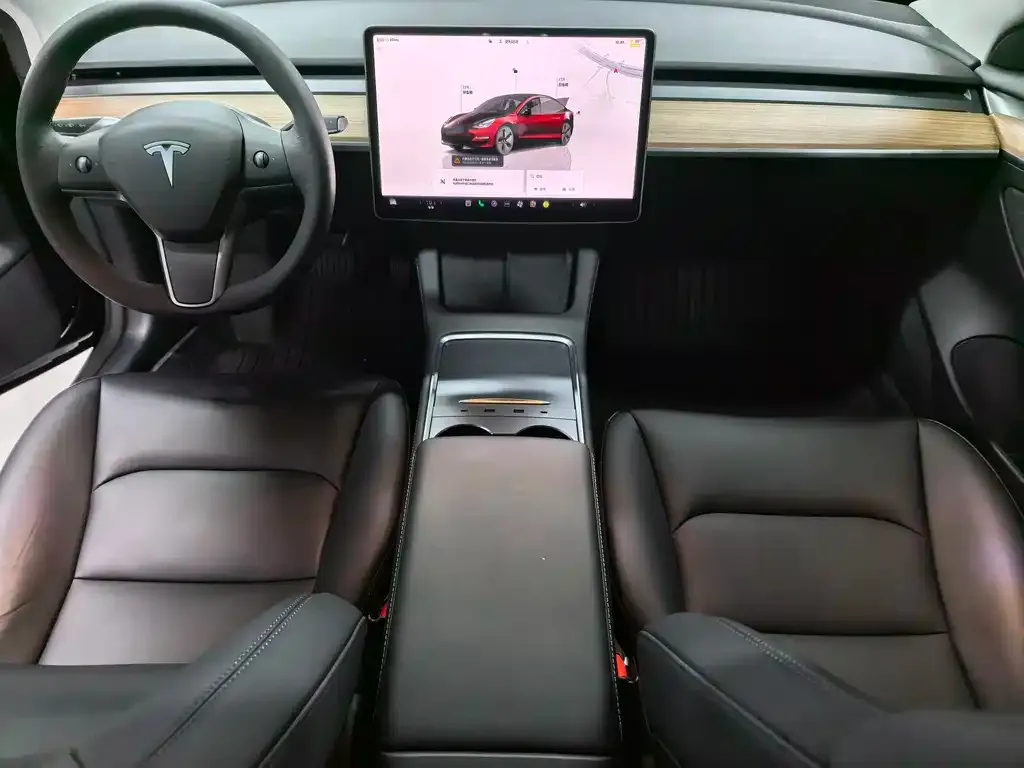 Tesla Model 3 — фото 5