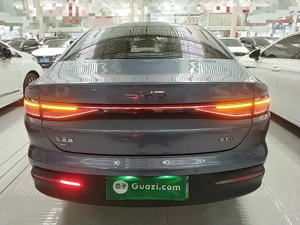 BYD Seal 05 DM-i — фото 10
