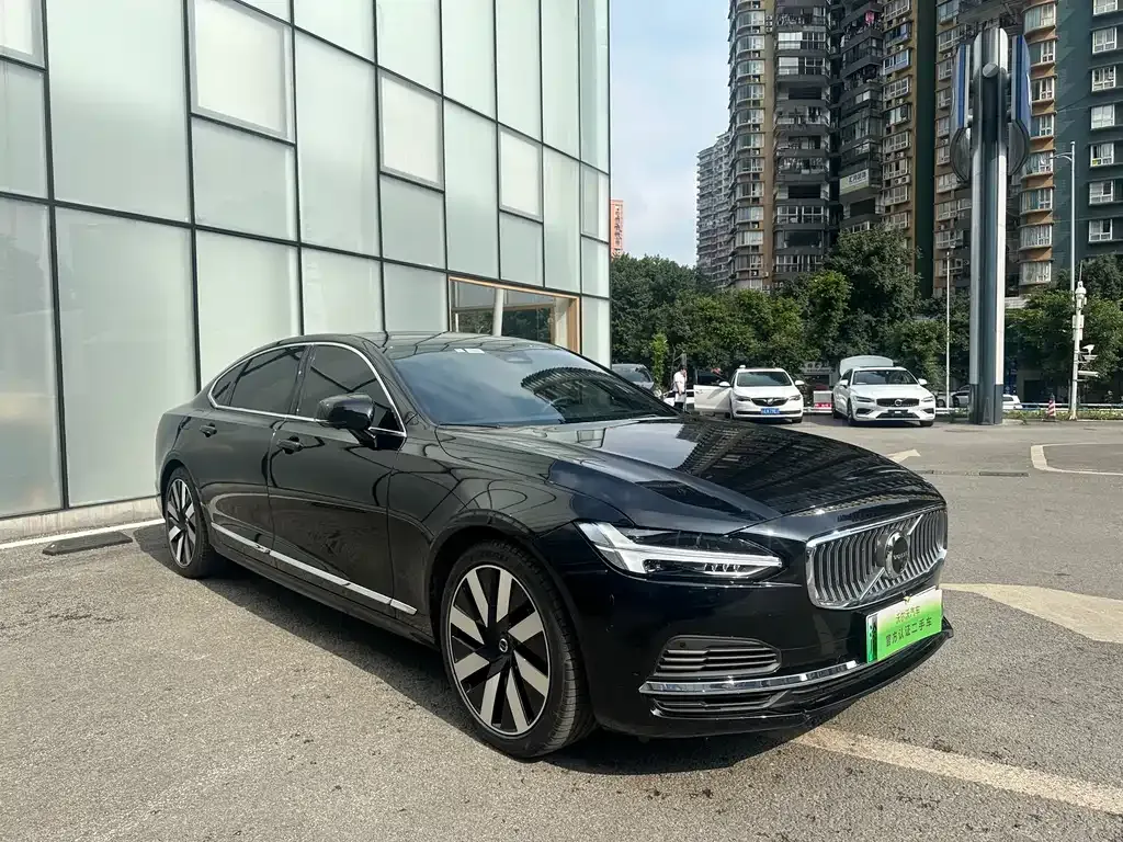 Volvo S90 PHEV 2023 из CN, фото 5