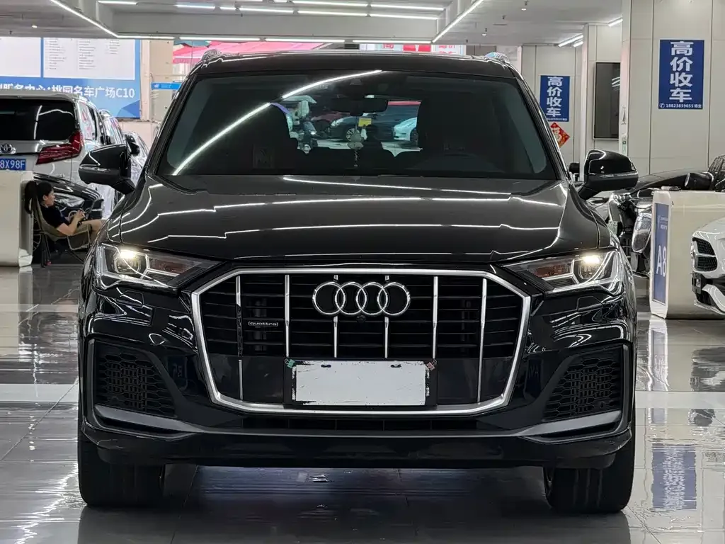 Audi Q7 — фото 6