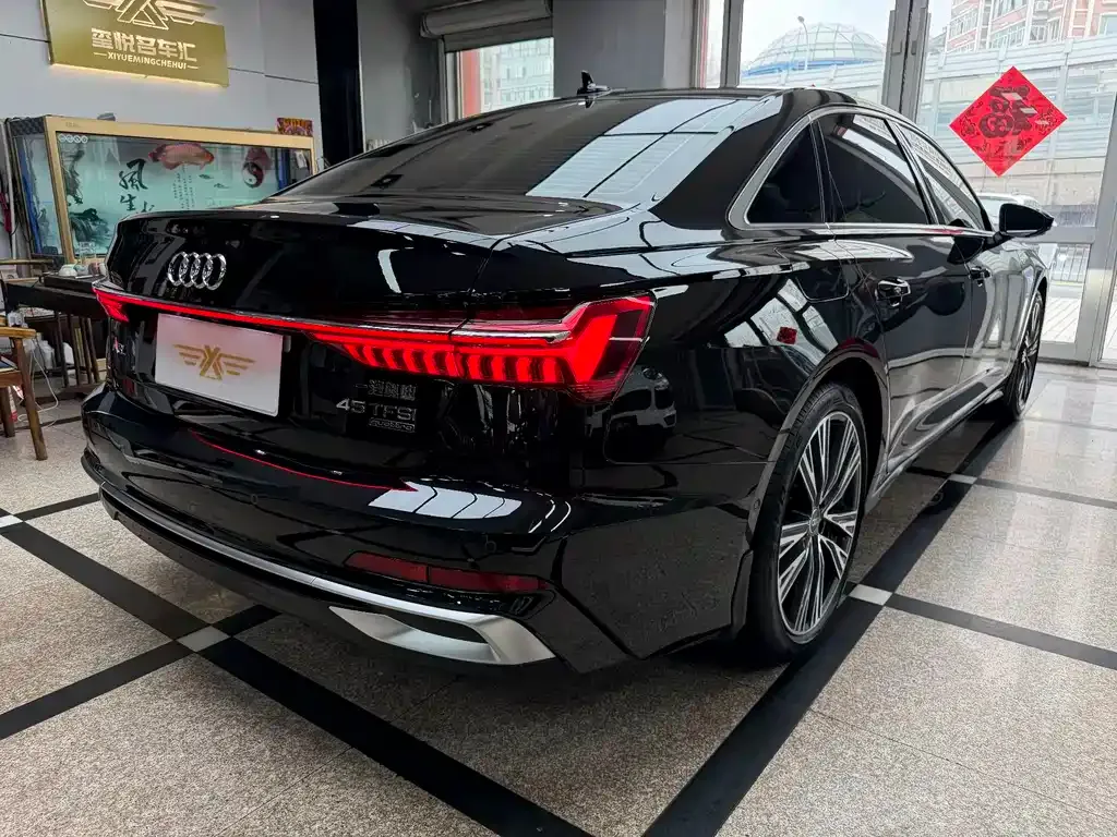 Audi A6L — фото 5