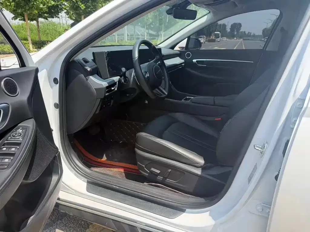 Hyundai Sonata 2024 из CN, фото 2