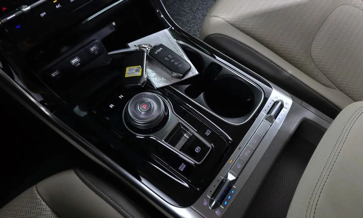 Kia Carnival 2023 из KR, фото 9
