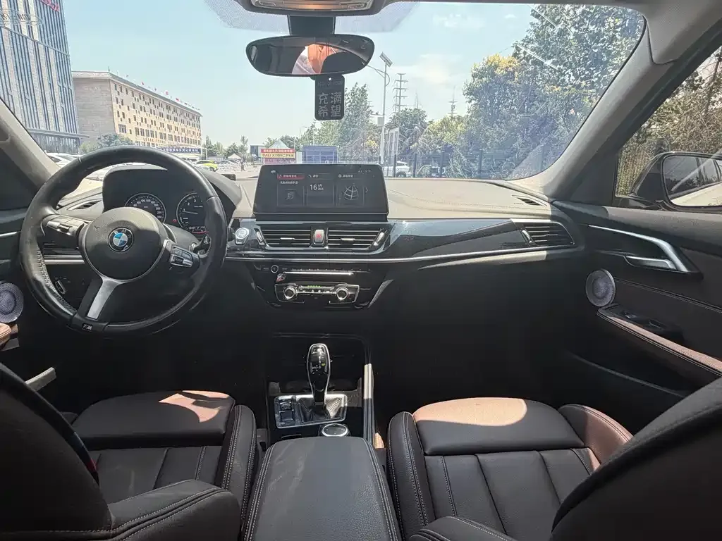 BMW 1 Series 2023 из CN, фото 9