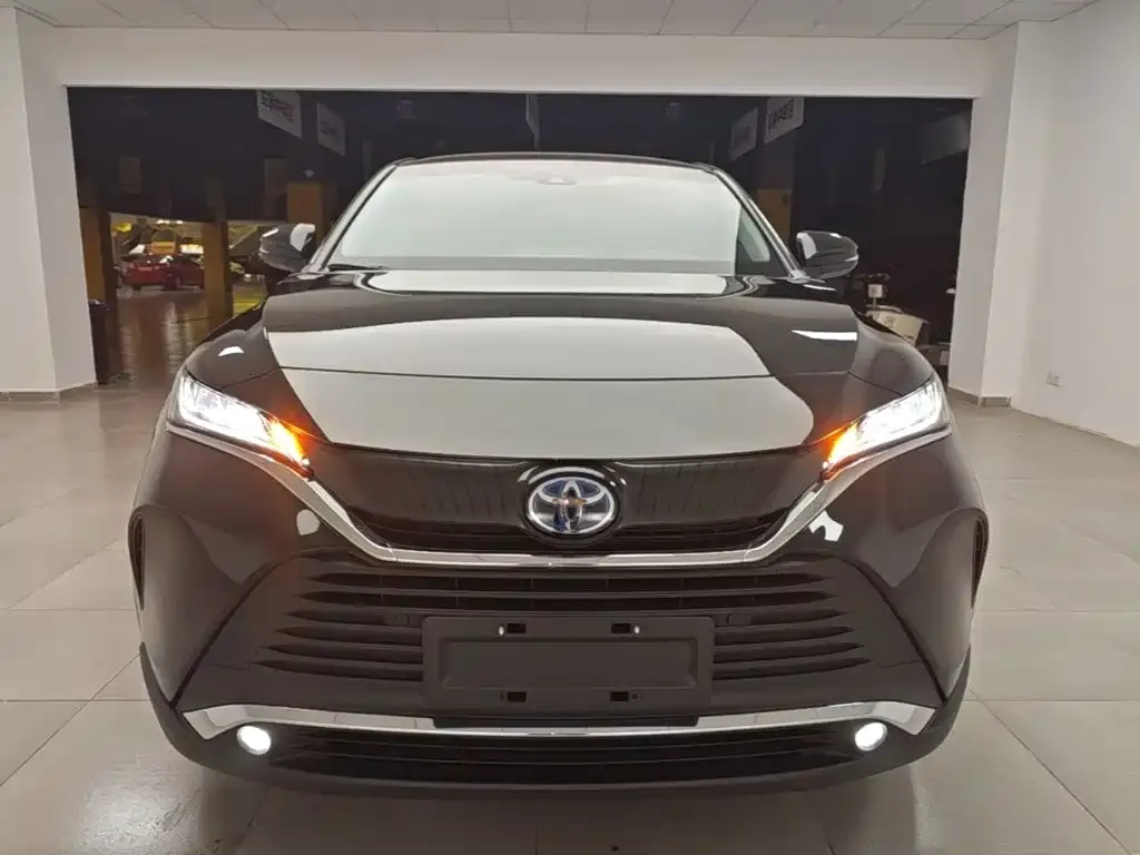 Toyota Harrier — фото 7