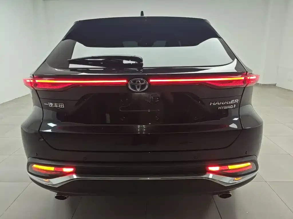 Toyota Harrier — фото 3