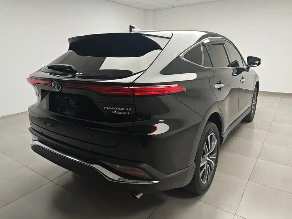 Toyota Harrier — фото 2