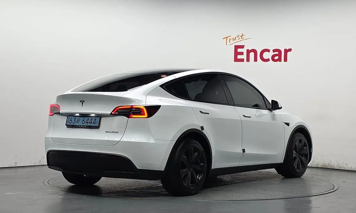 Tesla Model Y 2023 из KR, фото 5