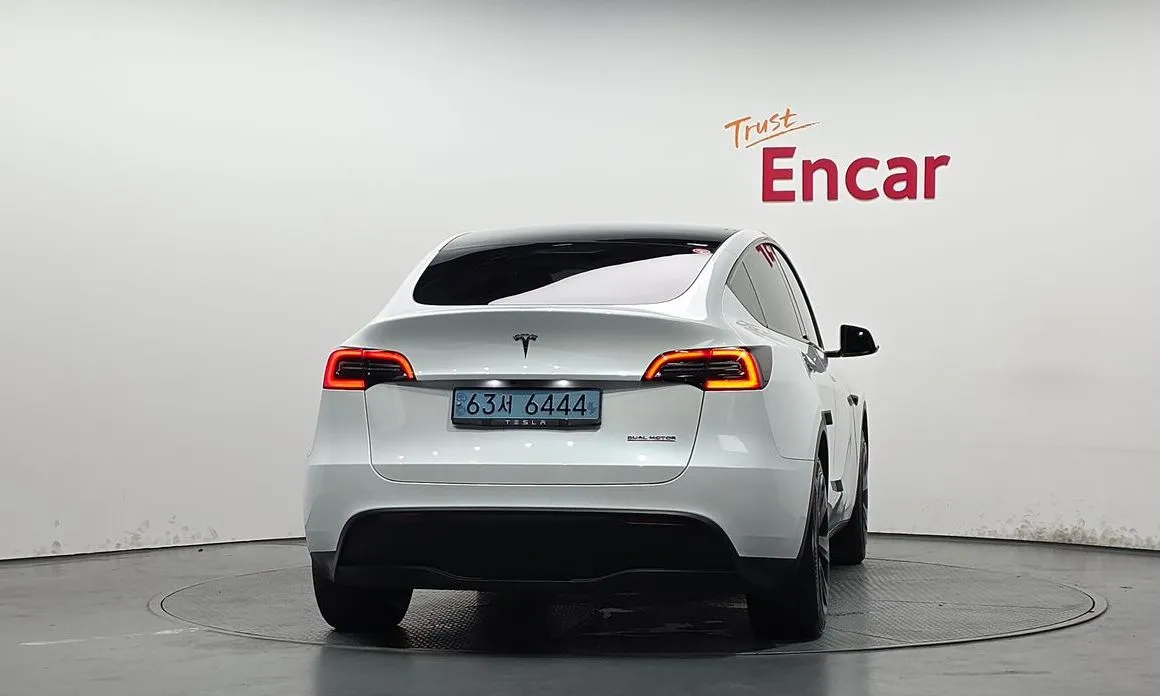 Tesla Model Y 2023 из KR, фото 4