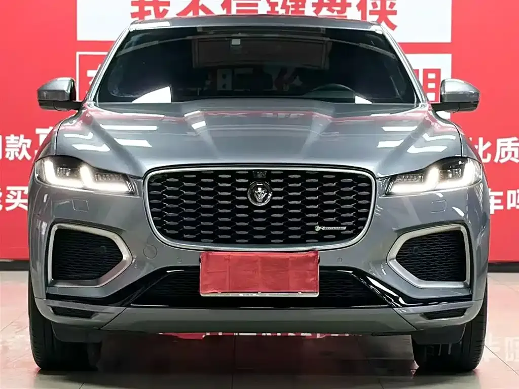 Jaguar F-PACE — фото 4