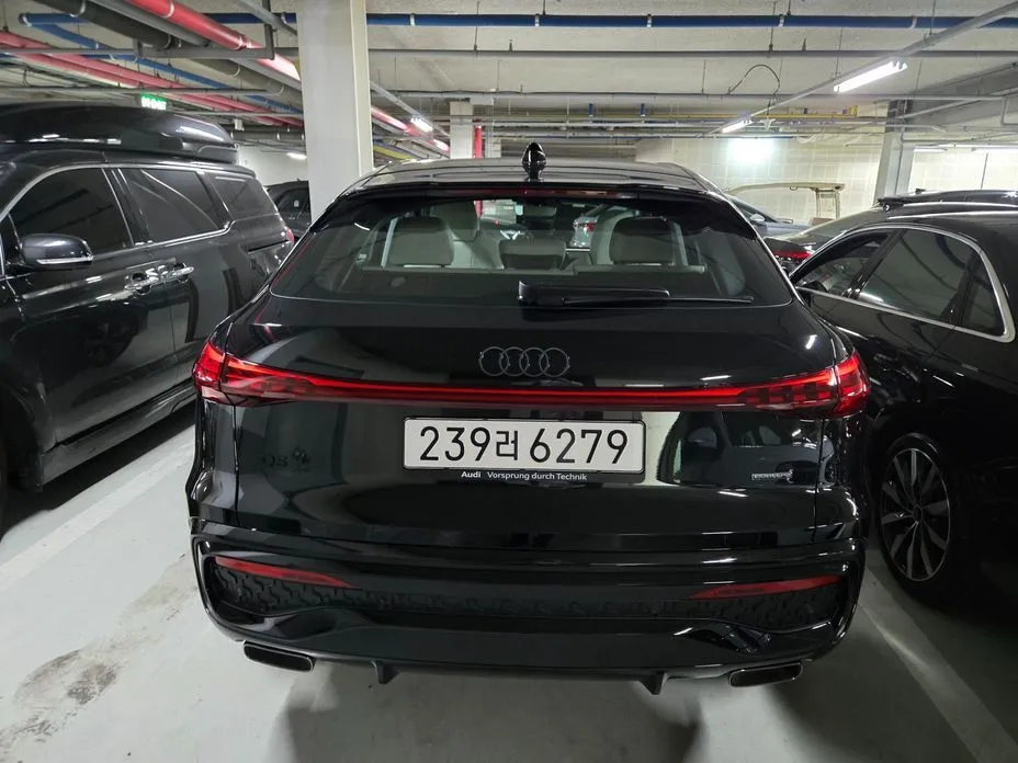 Audi Q5 2025 из KR, фото 2