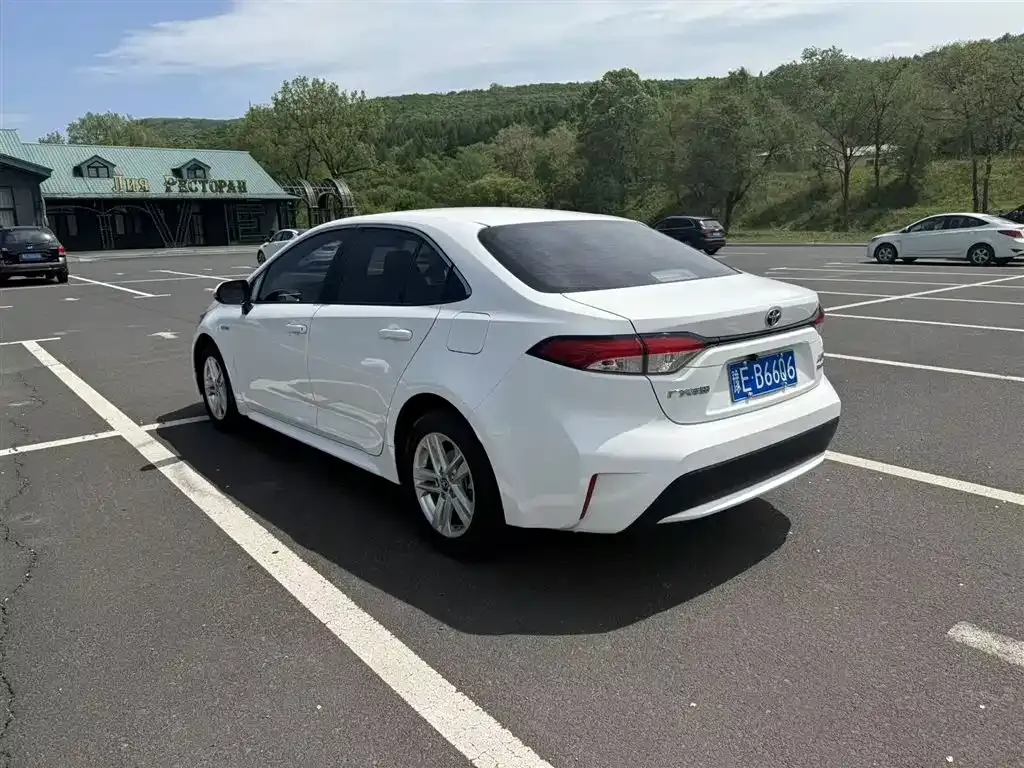 Toyota Levin — фото 10