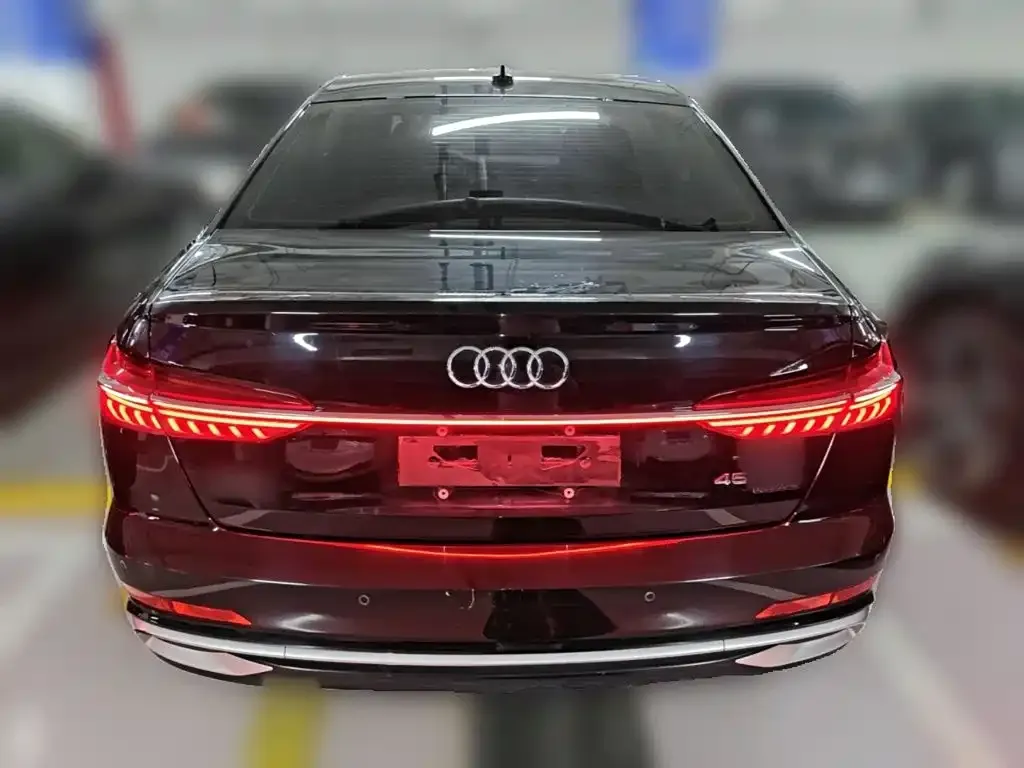 Audi A6L — фото 10
