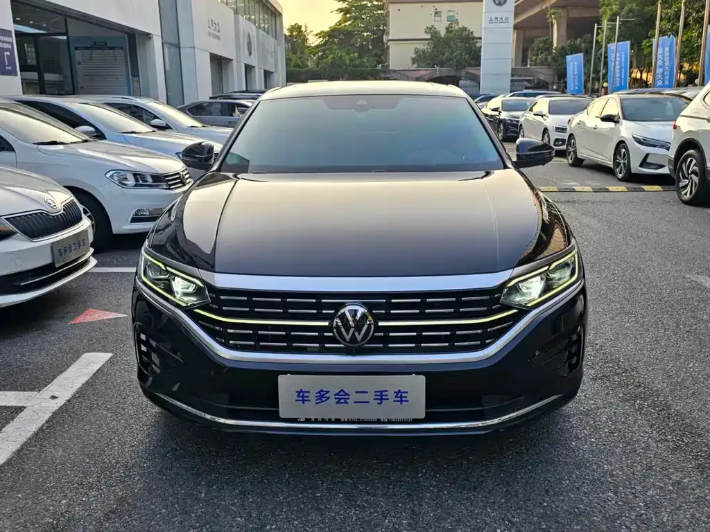 Volkswagen Passat — фото 6