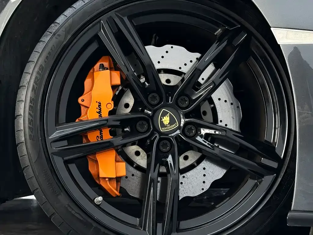 Lamborghini Huracan — фото 9