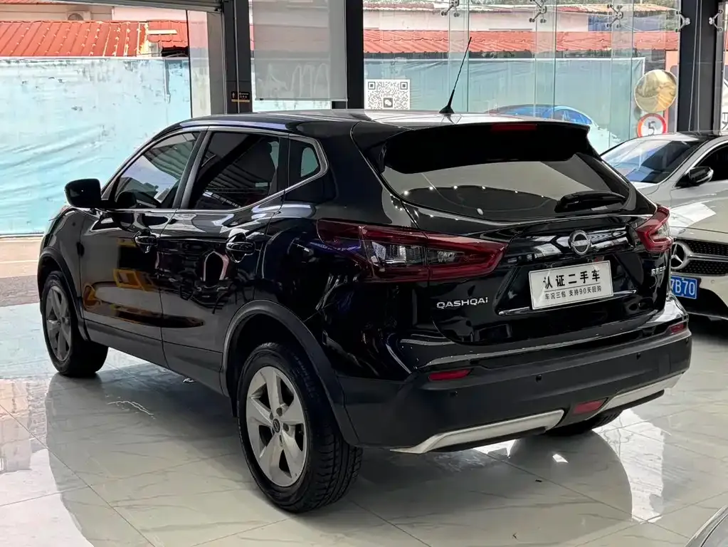 Nissan Qashqai — фото 2
