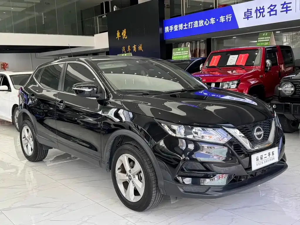 Nissan Qashqai — фото 8