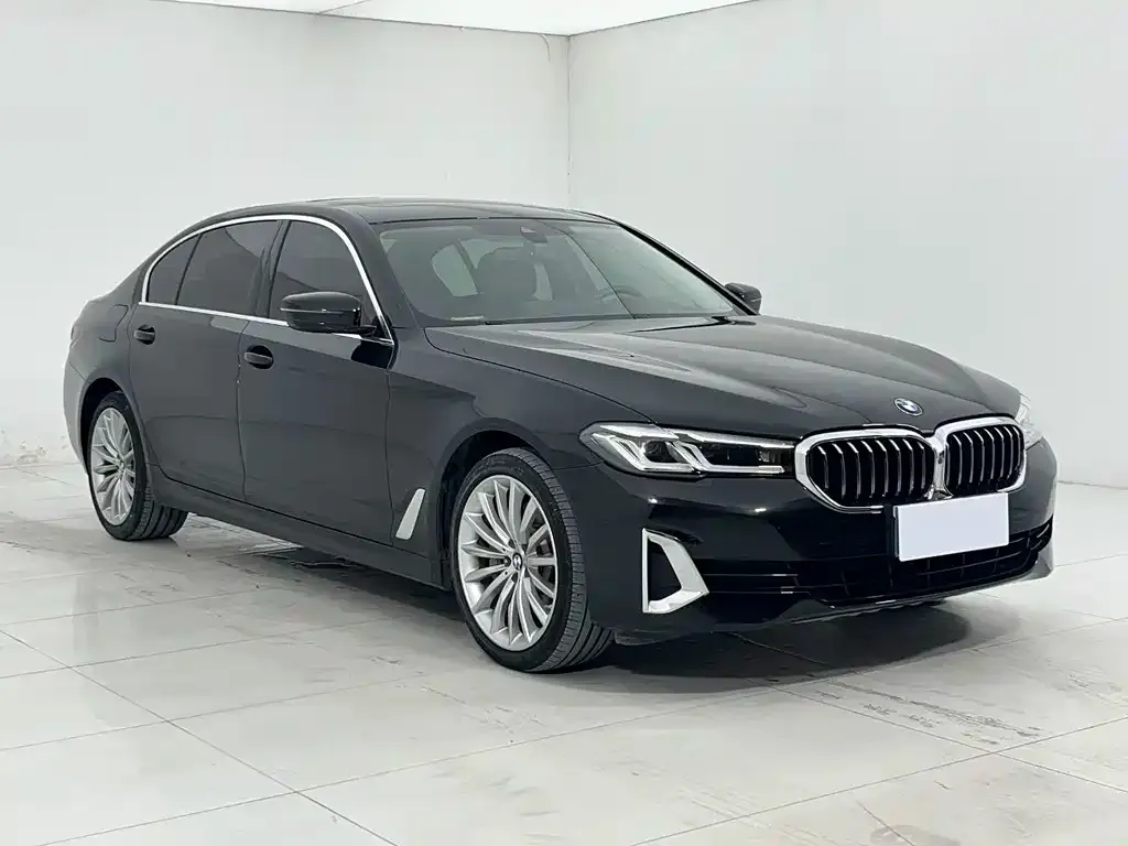BMW 5 Series — фото 3