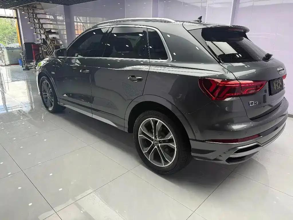 Audi Q3 — фото 4