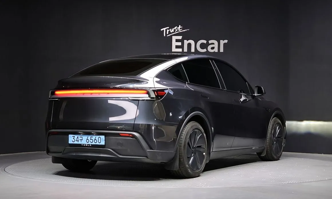 Tesla Model Y — фото 2
