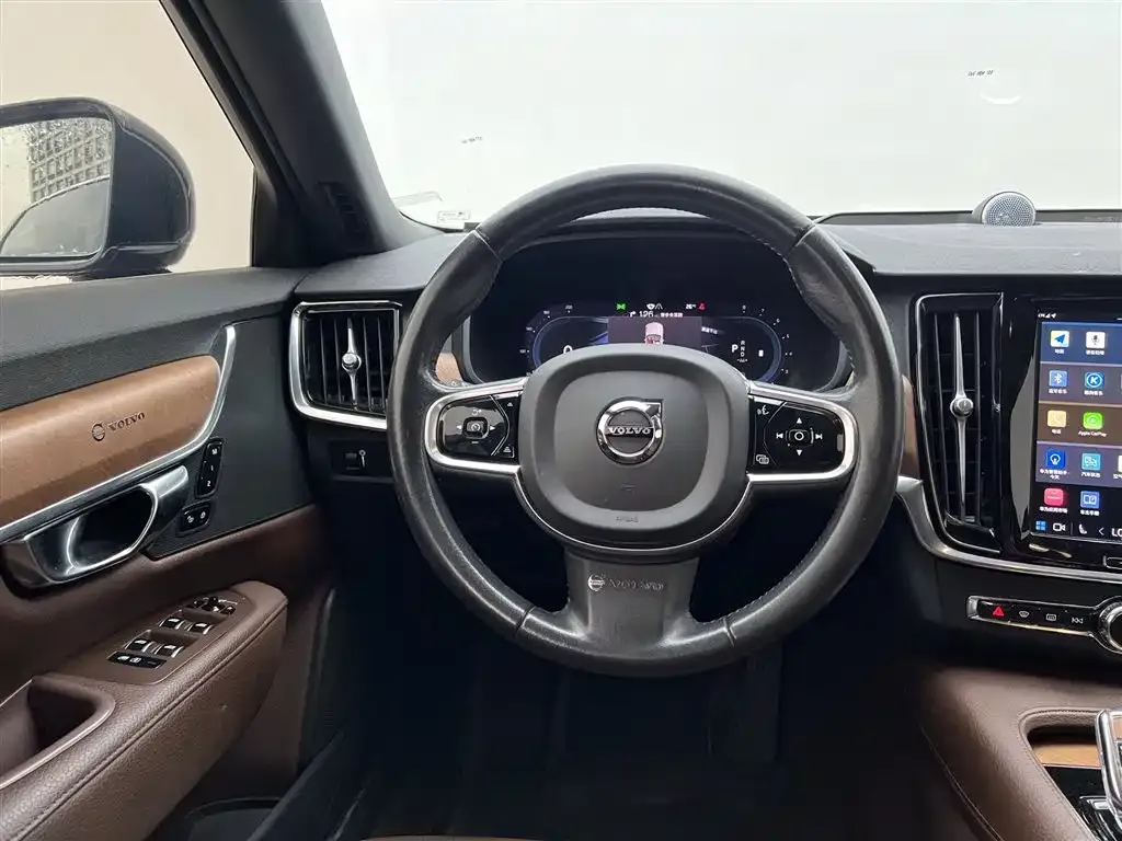 Volvo S90 — фото 5