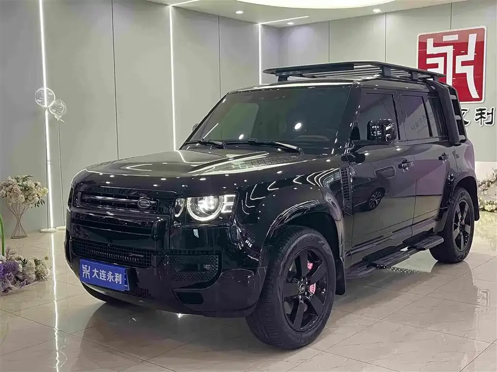 Land Rover Defender — фото 1