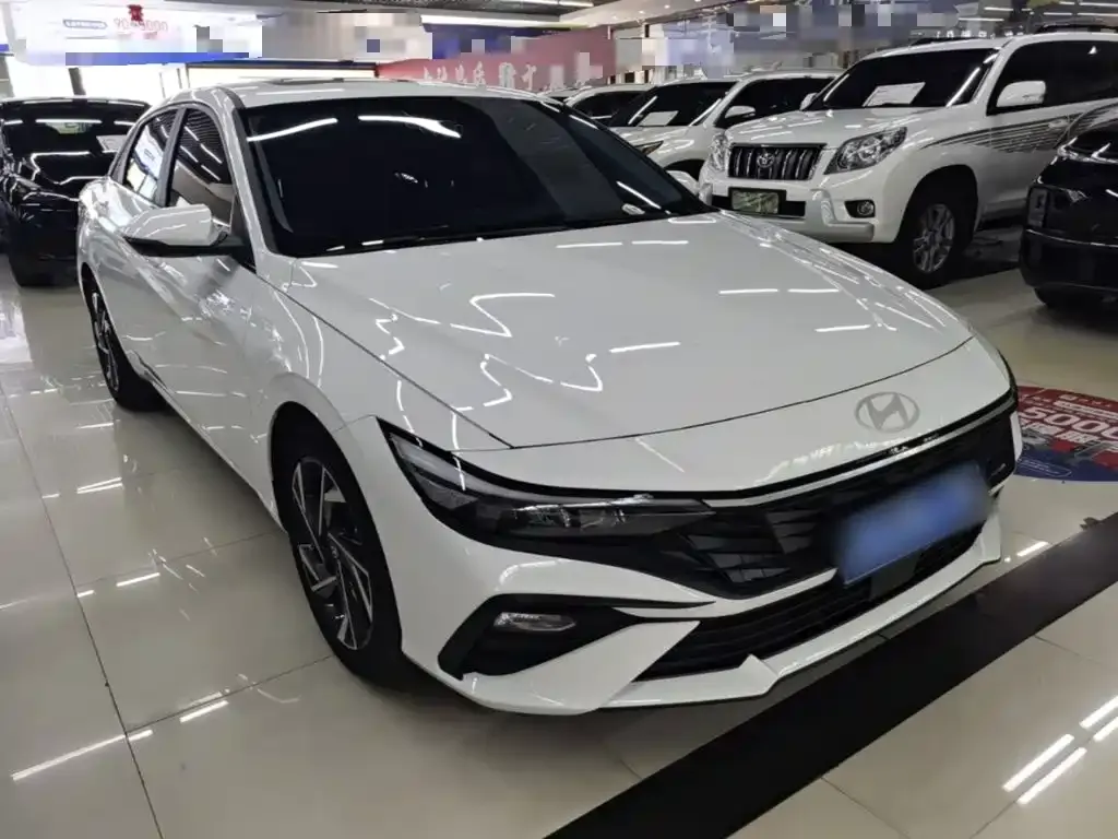 Hyundai Elantra 2024 из CN, фото 8