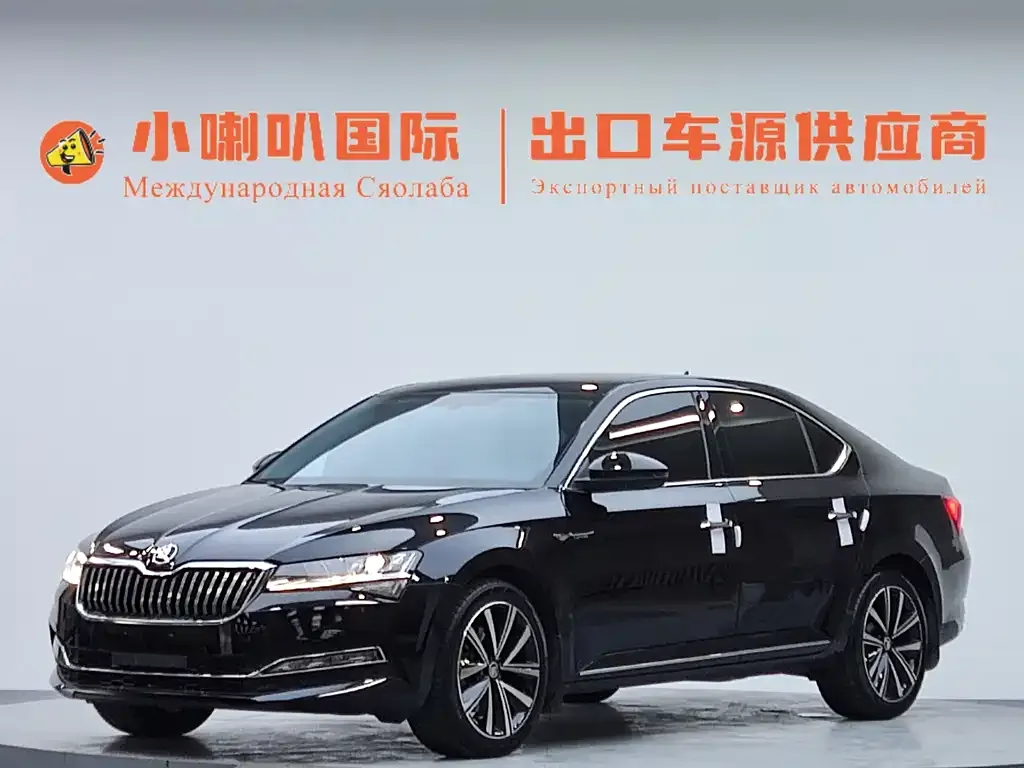 Skoda Superb — фото 1