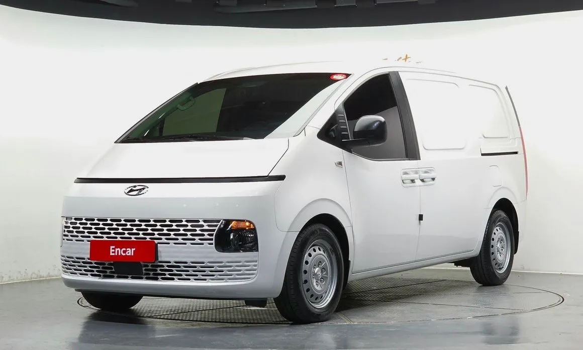 Hyundai Staria 2022 из KR, фото 1