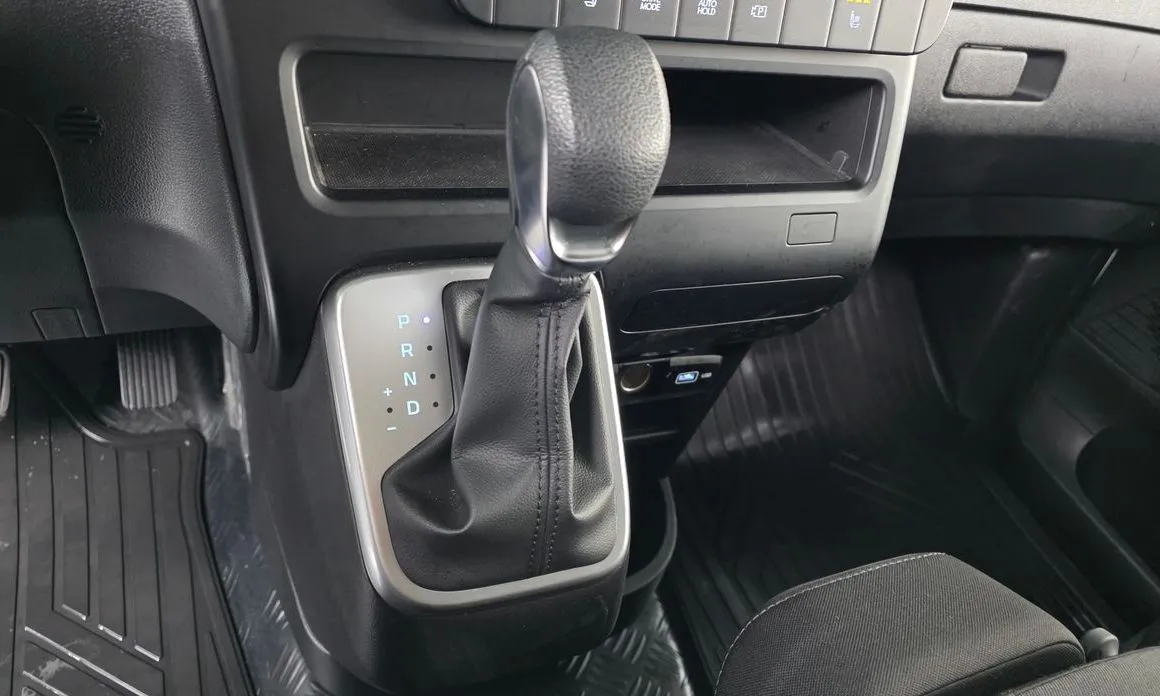 Hyundai Staria 2022 из KR, фото 5