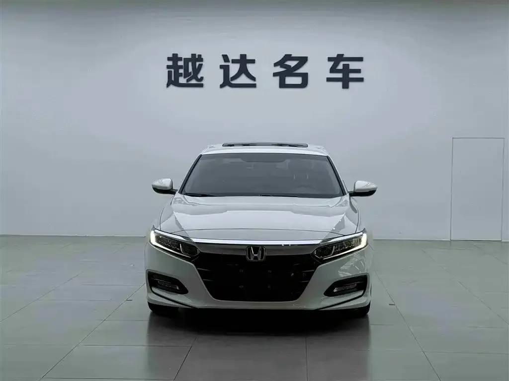 Honda Accord — фото 7
