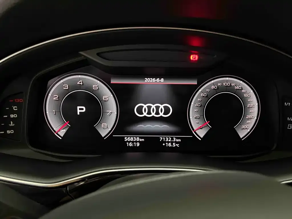 Audi Q7 — фото 3