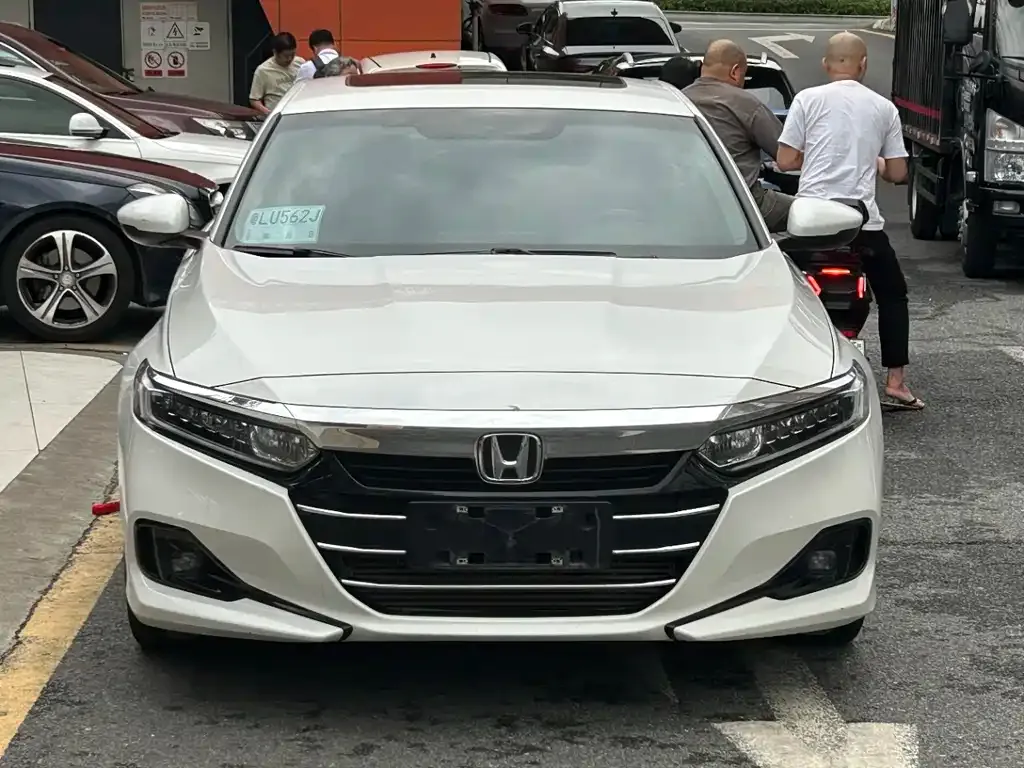 Honda Accord — фото 2