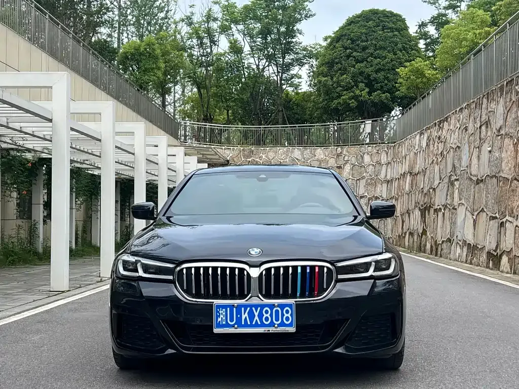 BMW 5 Series — фото 3
