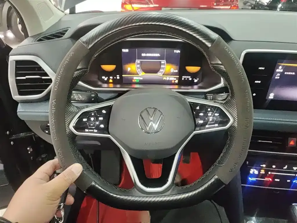 Volkswagen Tharu — фото 7