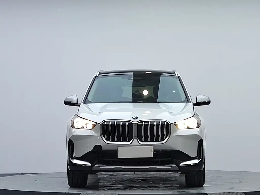 BMW X1 — фото 6