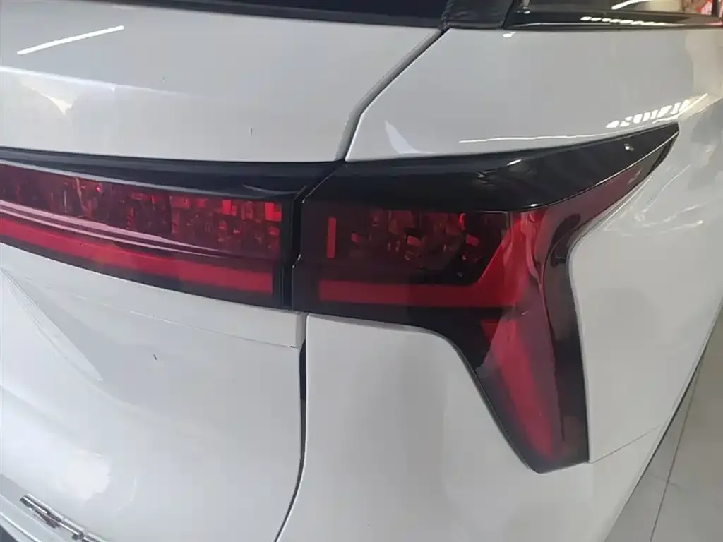 Changan CS75PLUS 2023 из CN, фото 2