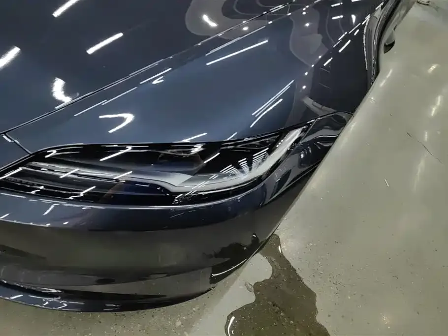 Tesla Model 3 — фото 9