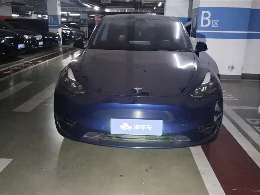 Tesla Model Y — фото 10