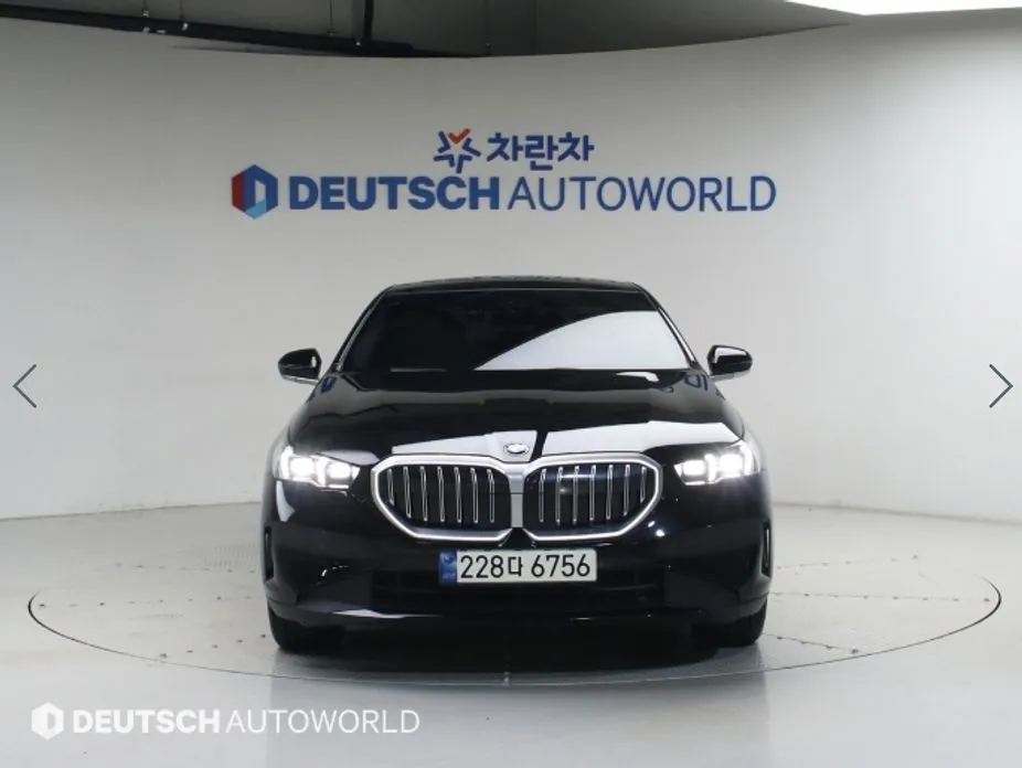 BMW 5-Series 2024 из KR, фото 3