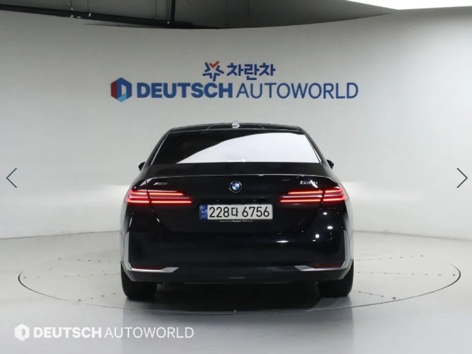 BMW 5-Series 2024 из KR, фото 9