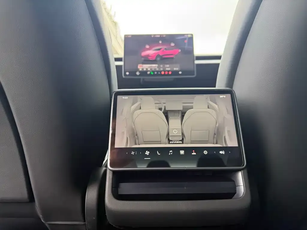 Tesla Model 3 — фото 6