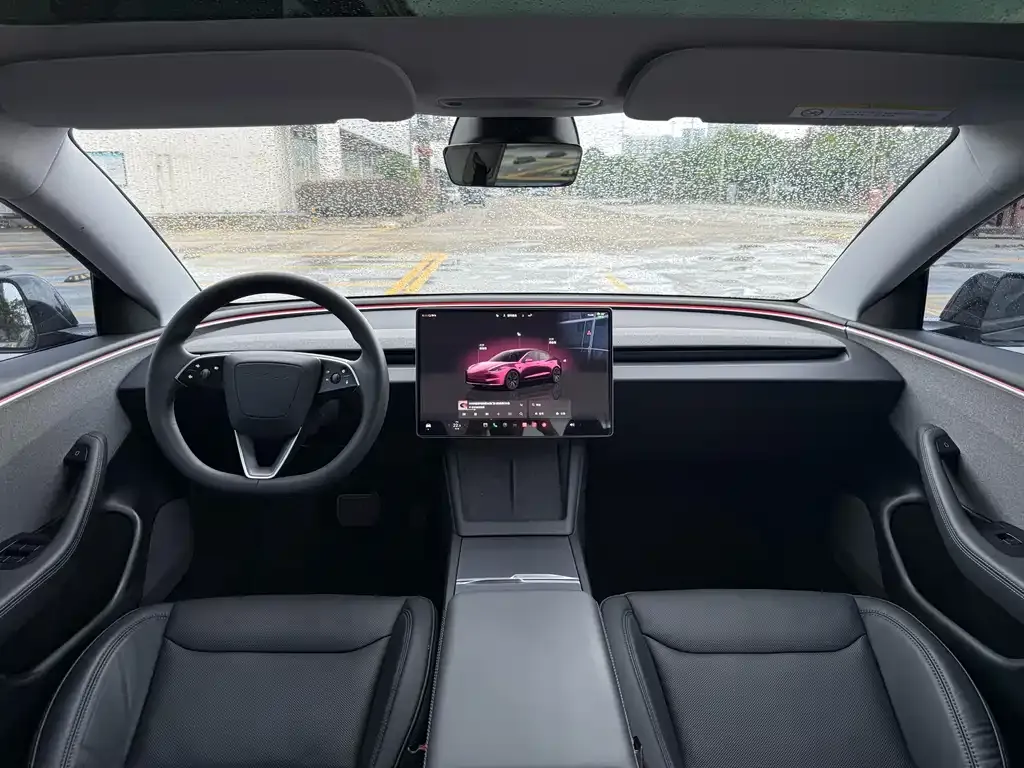 Tesla Model 3 — фото 3