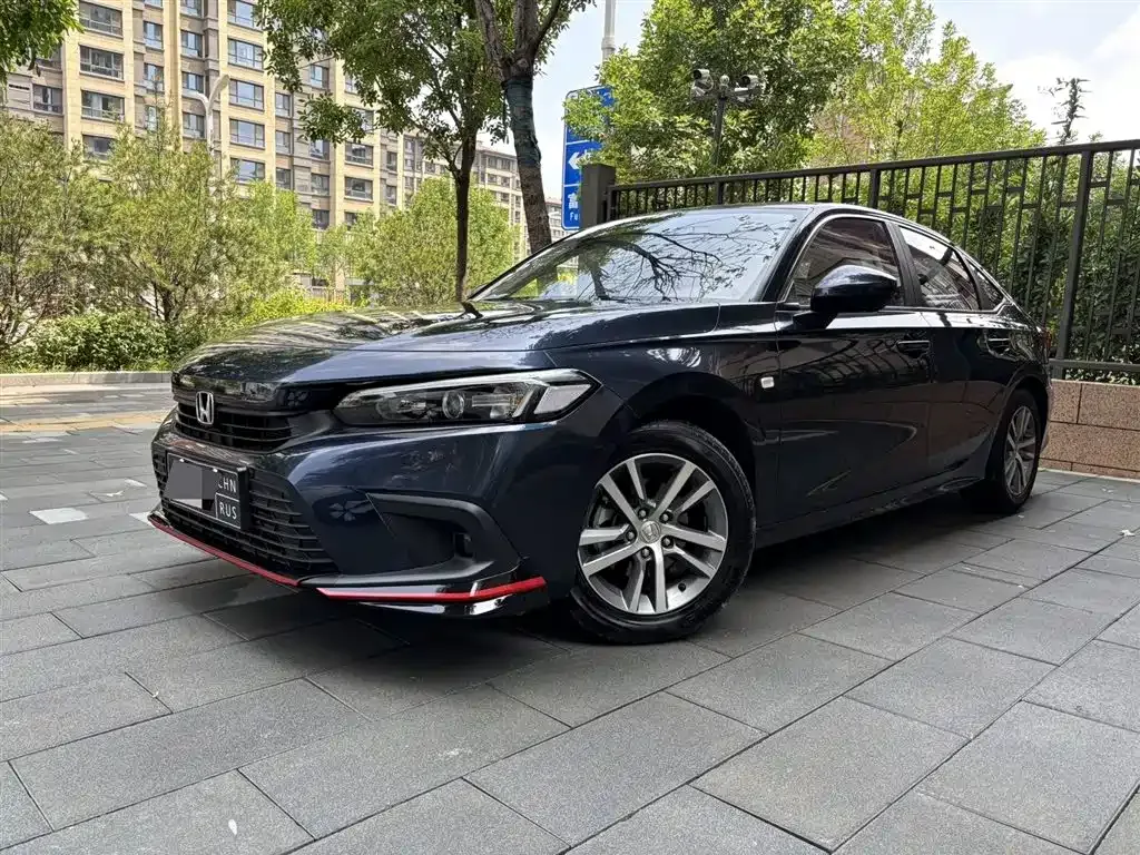Honda Civic — фото 1